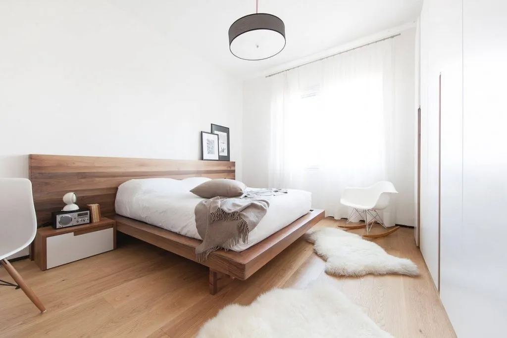 Лаконичный интерьер спальни в стиле минимализм