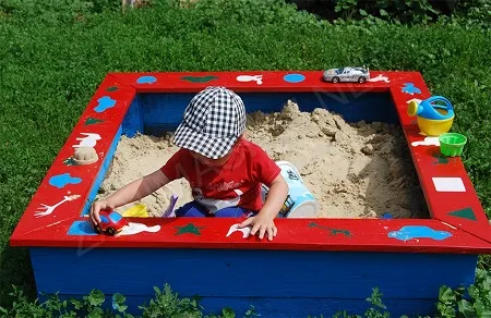 деревянная песочница для детей