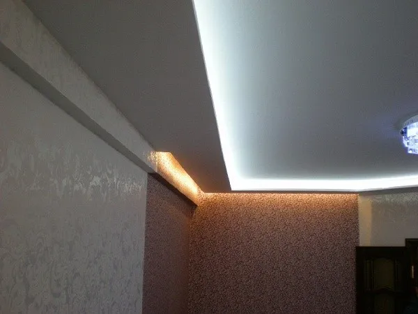 Потолки из гипсокартона со скрытой подсветкой
