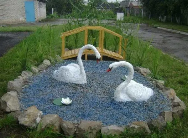 Бетонные лебеди 