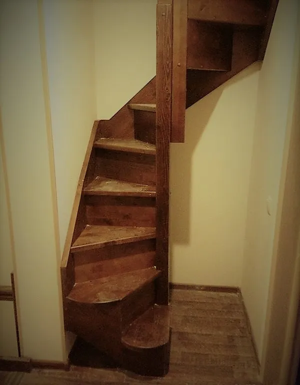 Чертеж винтовой лестницы на второй этаж своими руками: расчеты и схемы