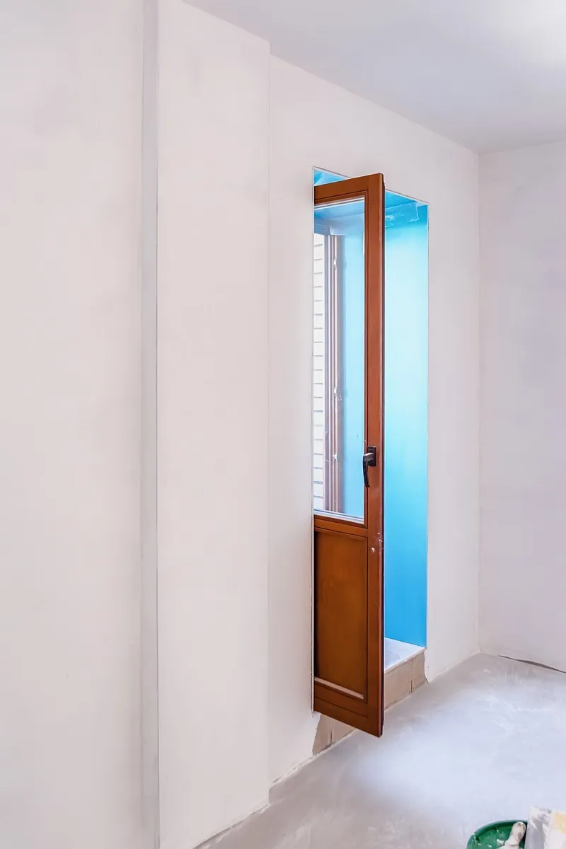 Выбирайте балконные двери из деревянного профиля для ремонта квартиры-вторички